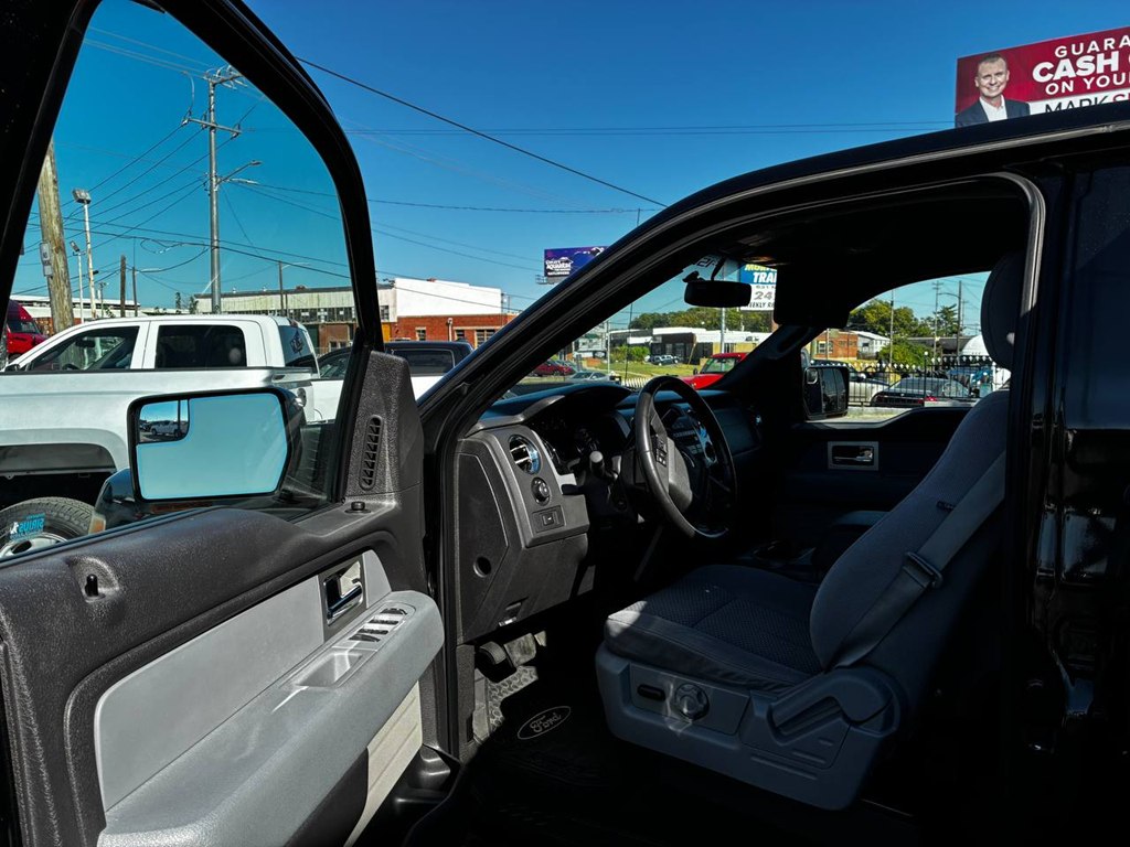 Photo 8 of this FORD F150