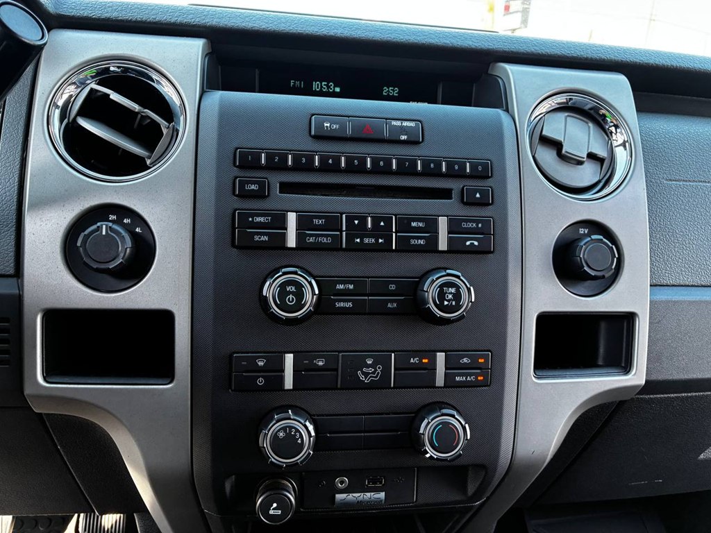 Photo 14 of this FORD F150