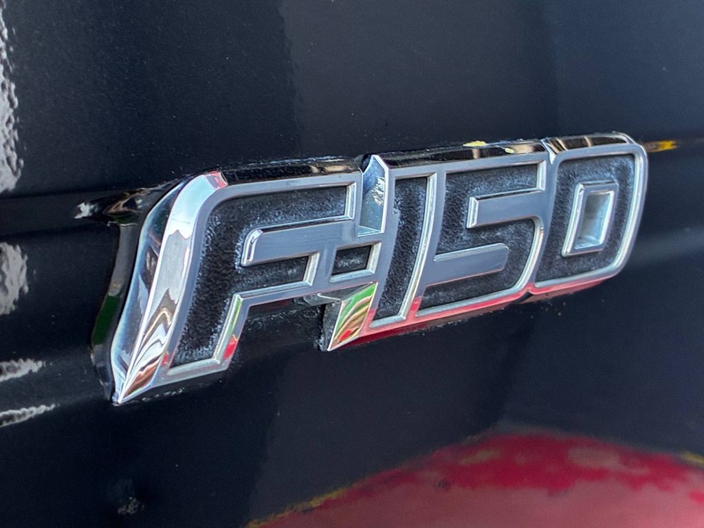 Photo 28 of this FORD F150