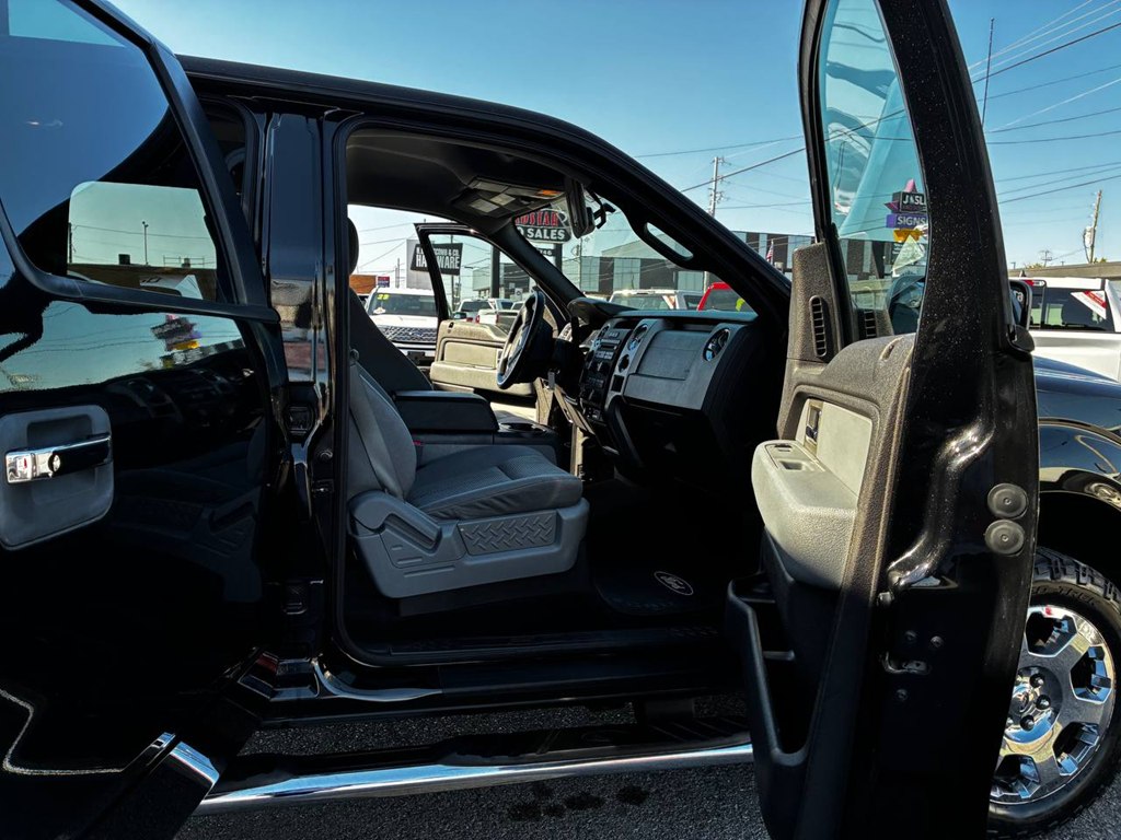 Photo 11 of this FORD F150
