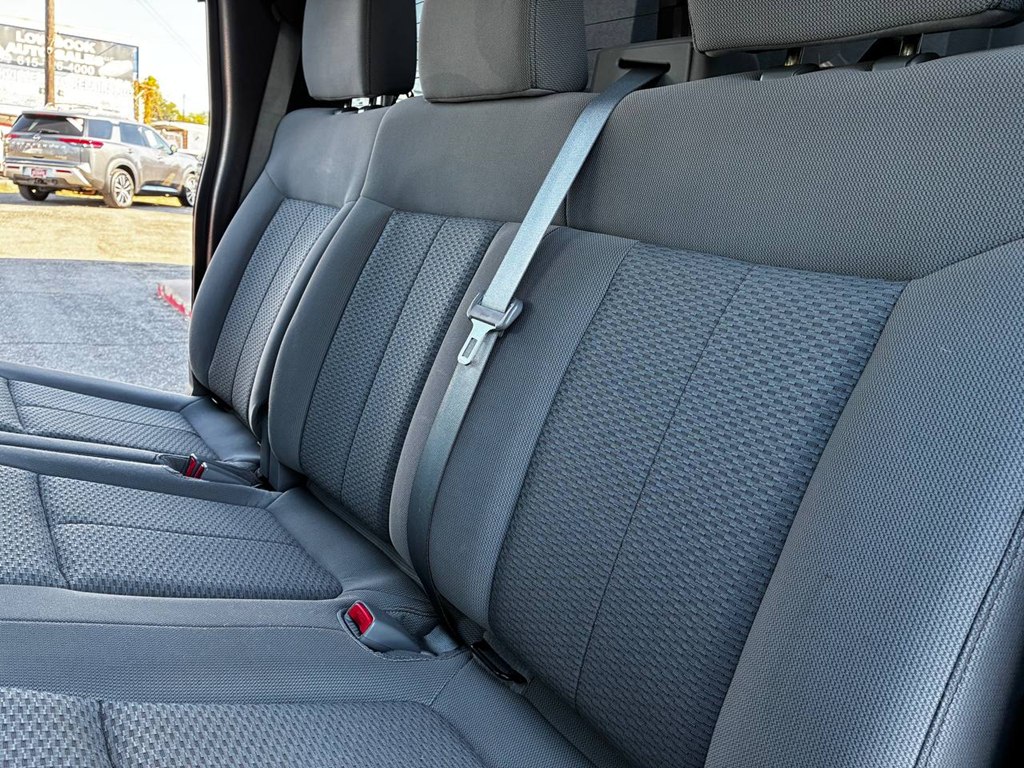 Photo 24 of this FORD F150