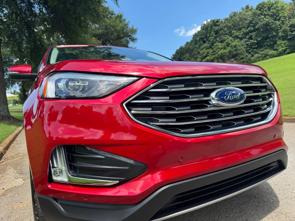 Photo 10 of this FORD EDGE