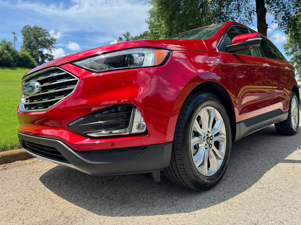 Photo 36 of this FORD EDGE