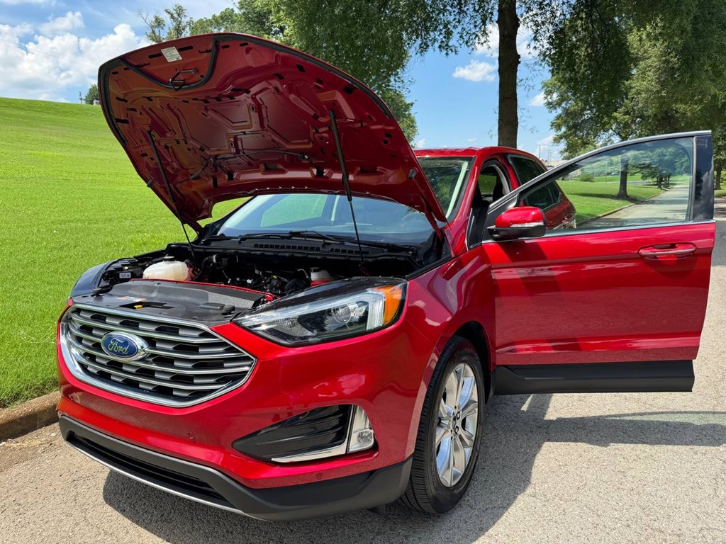 Photo 49 of this FORD EDGE