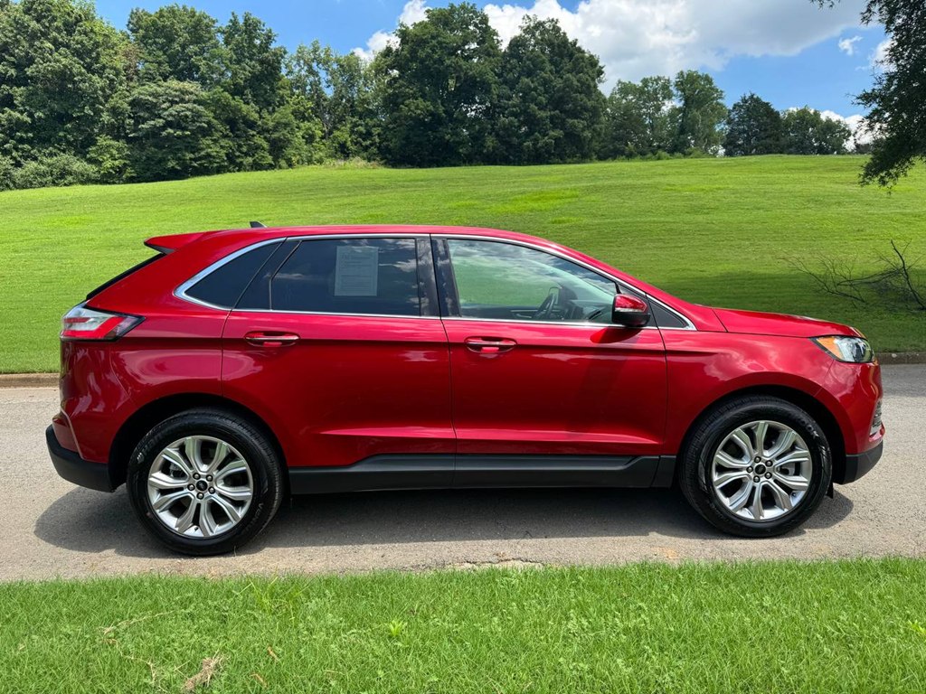 Photo 7 of this FORD EDGE