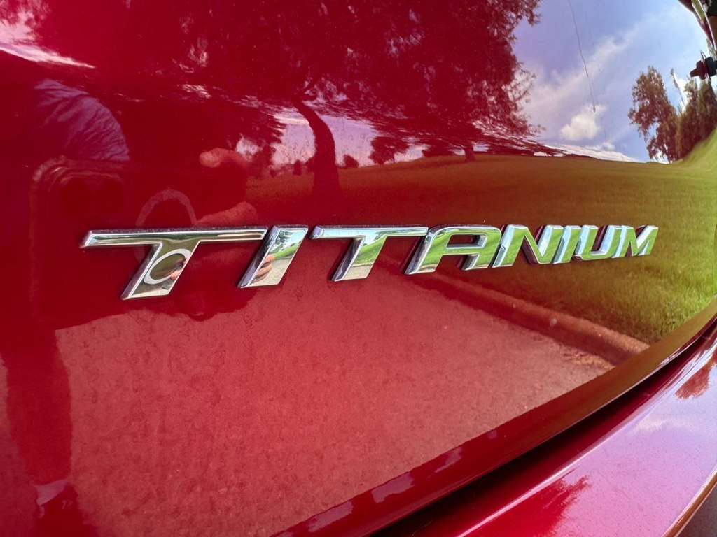 Photo 57 of this FORD EDGE