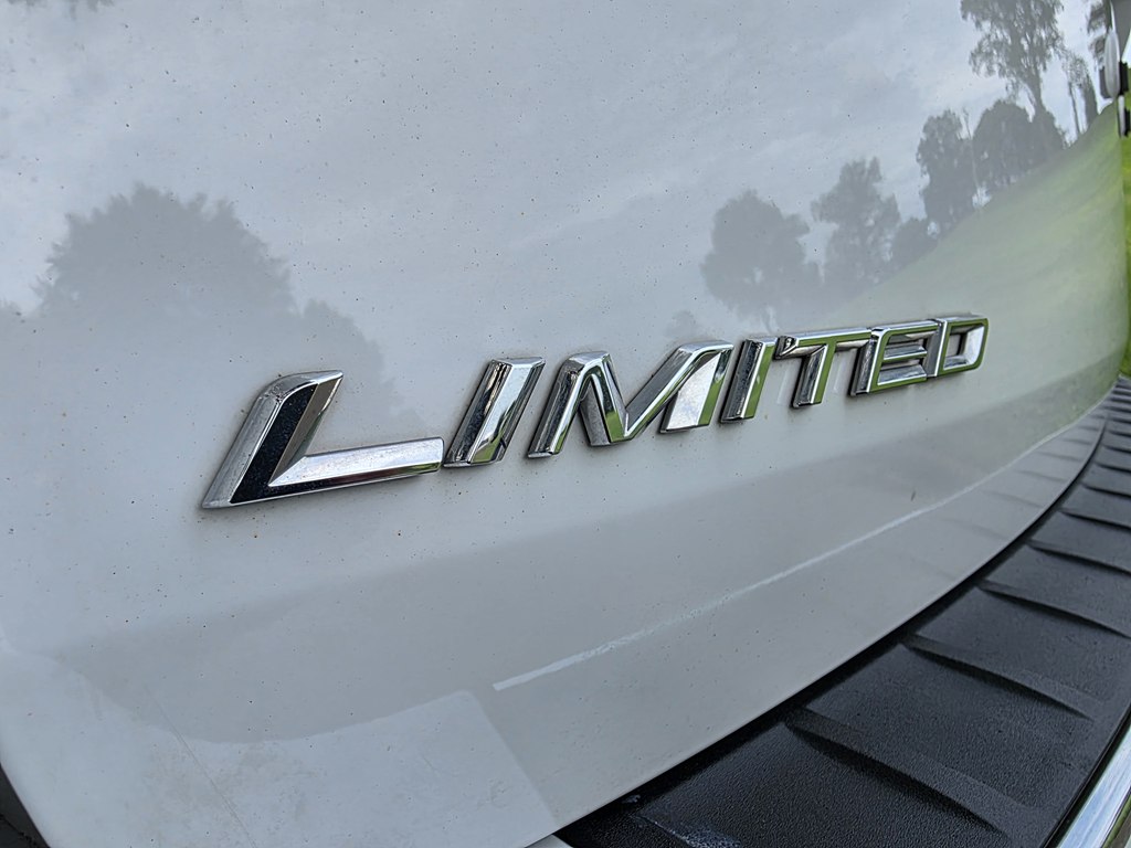 Photo 69 of this FORD EXPLORER