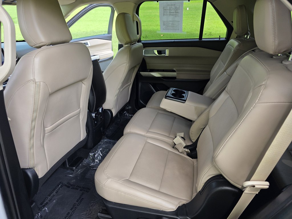 Photo 48 of this FORD EXPLORER