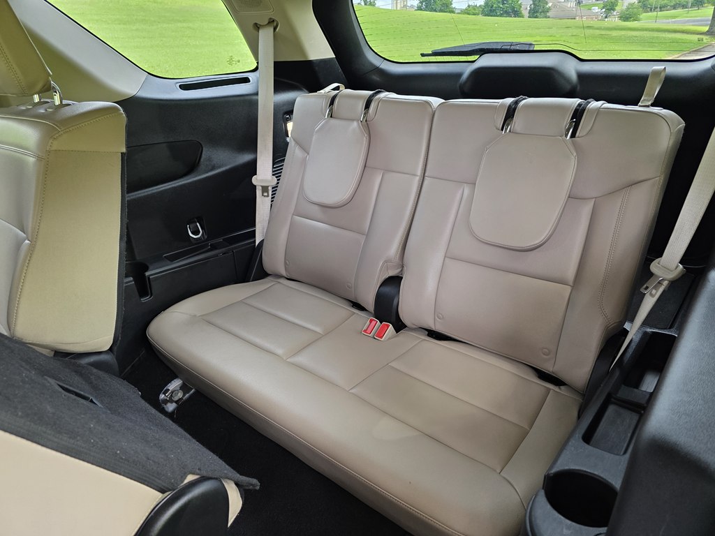 Photo 49 of this FORD EXPLORER