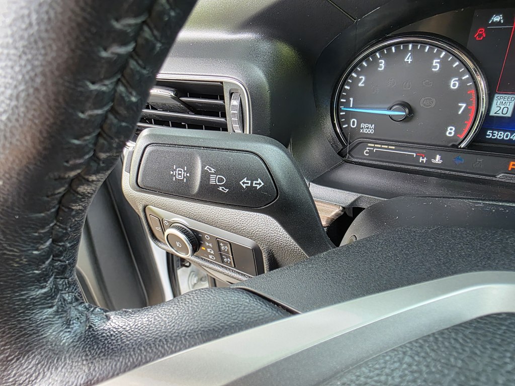 Photo 19 of this FORD EXPLORER