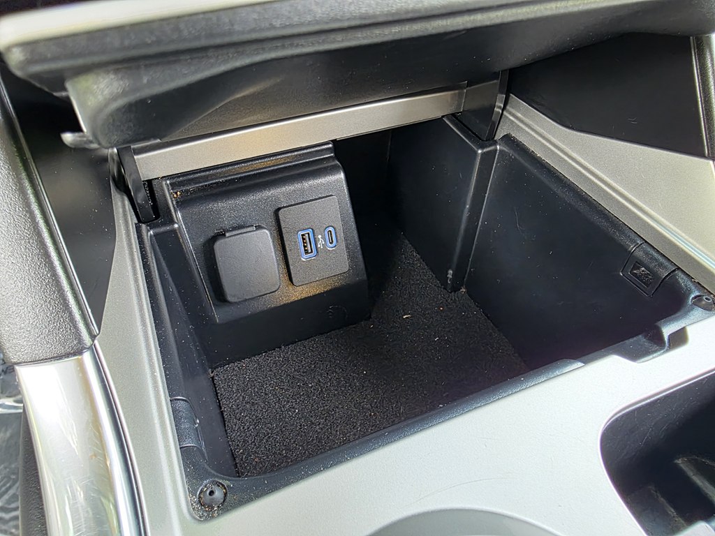 Photo 17 of this FORD EXPLORER