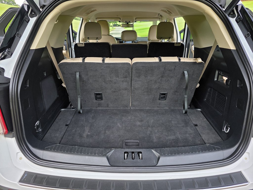 Photo 53 of this FORD EXPLORER