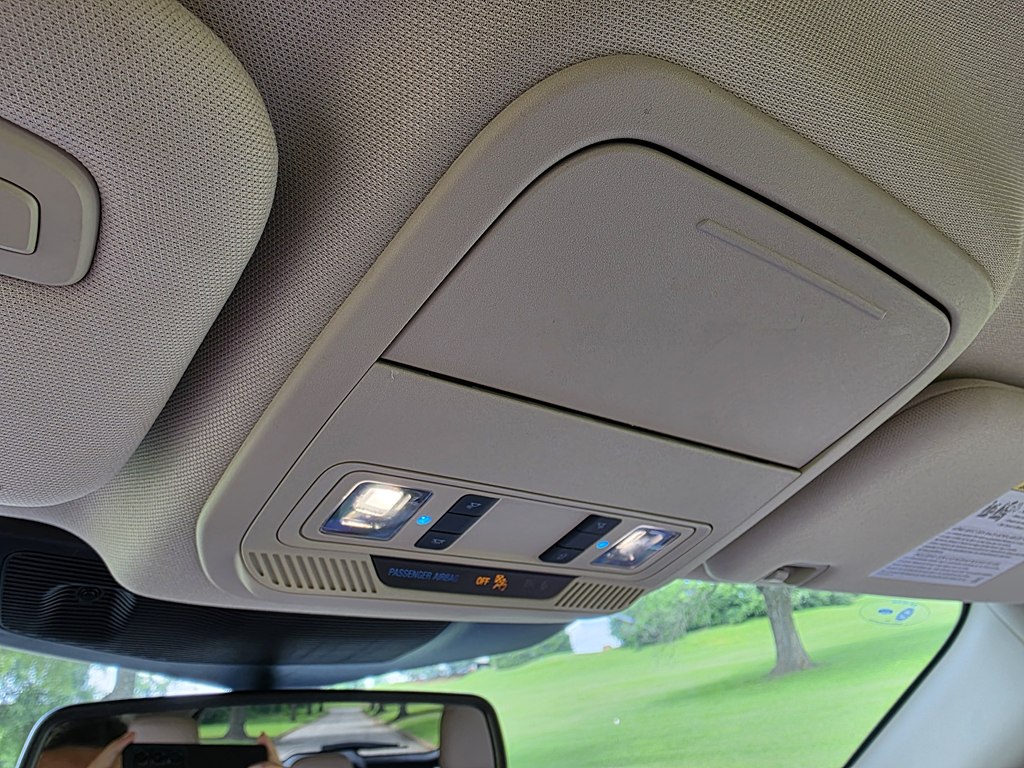Photo 23 of this FORD EXPLORER