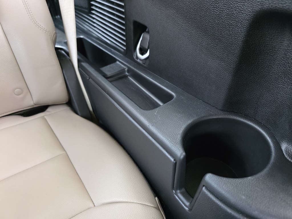 Photo 50 of this FORD EXPLORER