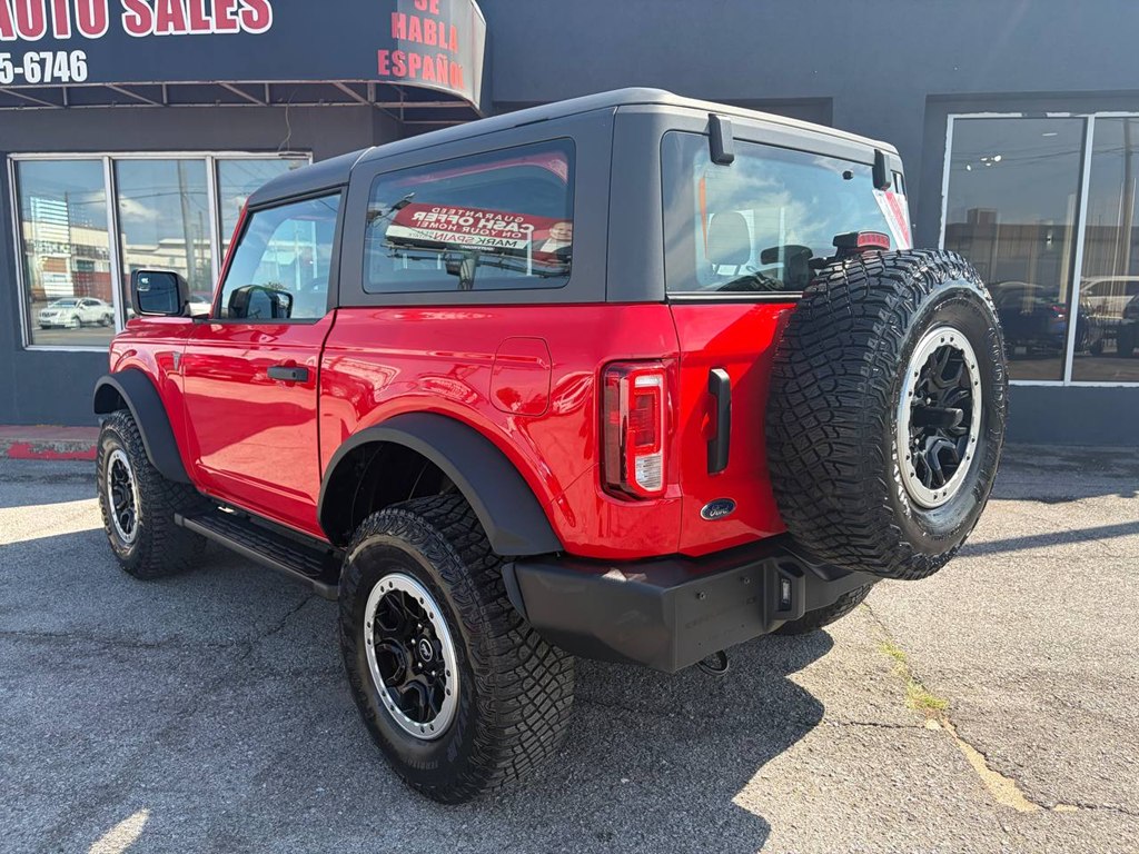 Photo 4 of this FORD BRONCO
