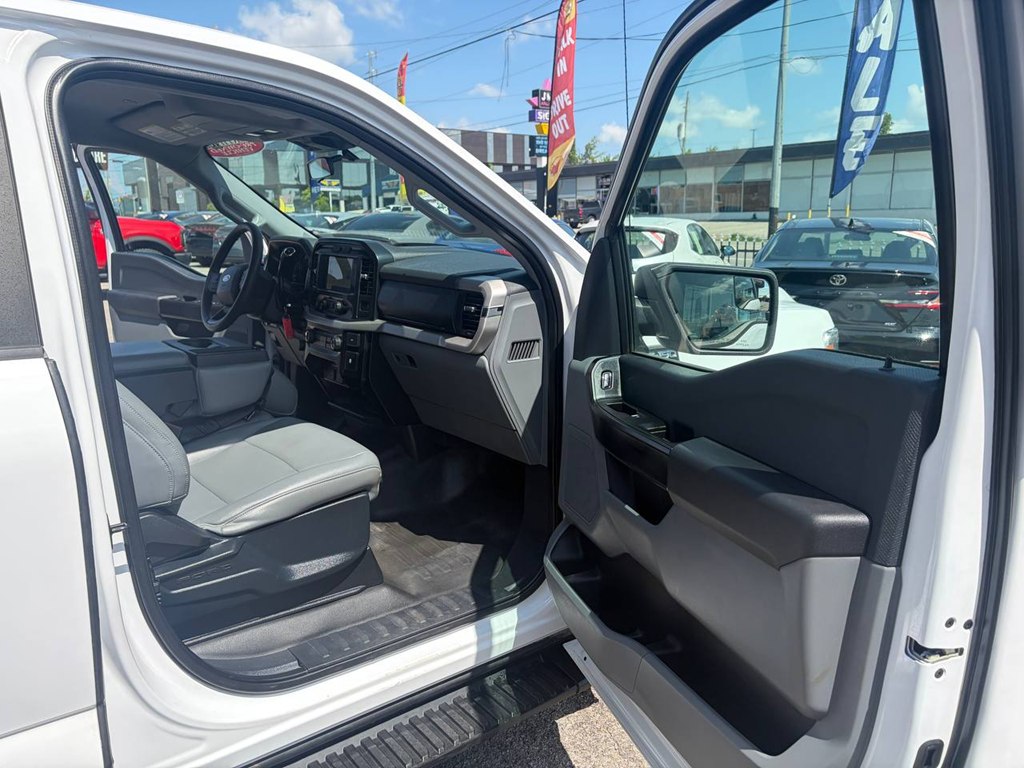 Photo 12 of this FORD F150