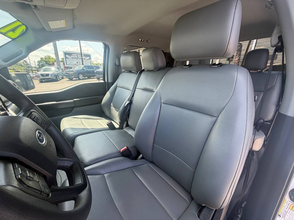 Photo 26 of this FORD F150