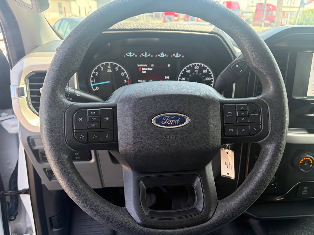 Photo 19 of this FORD F150