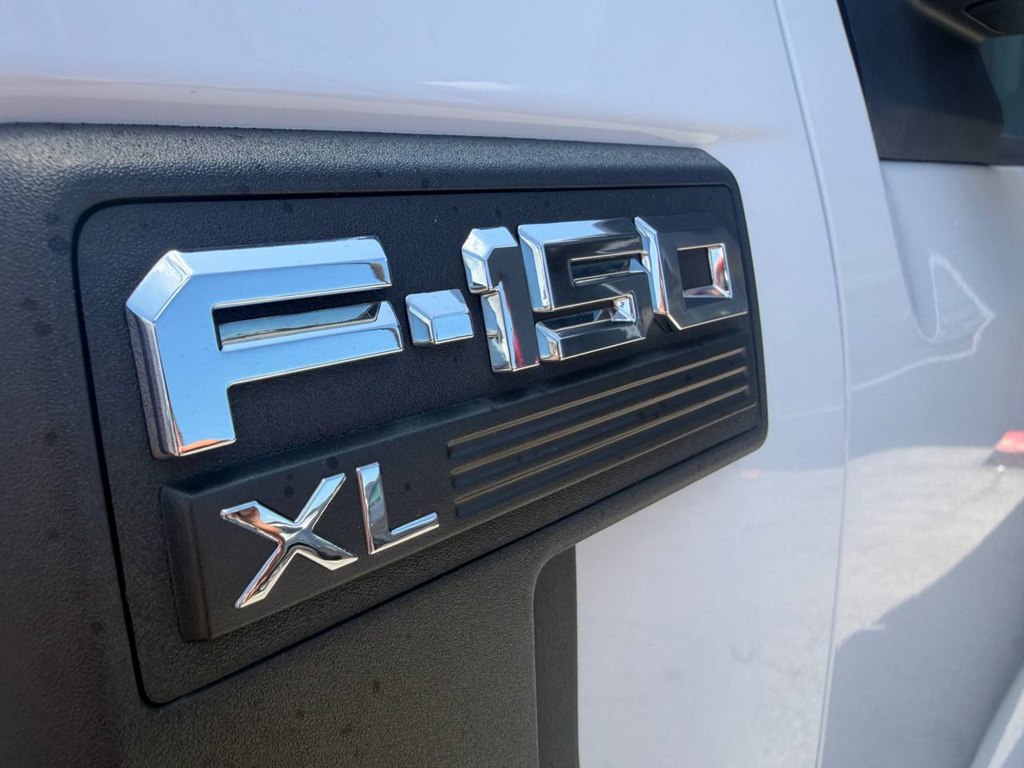 Photo 35 of this FORD F150