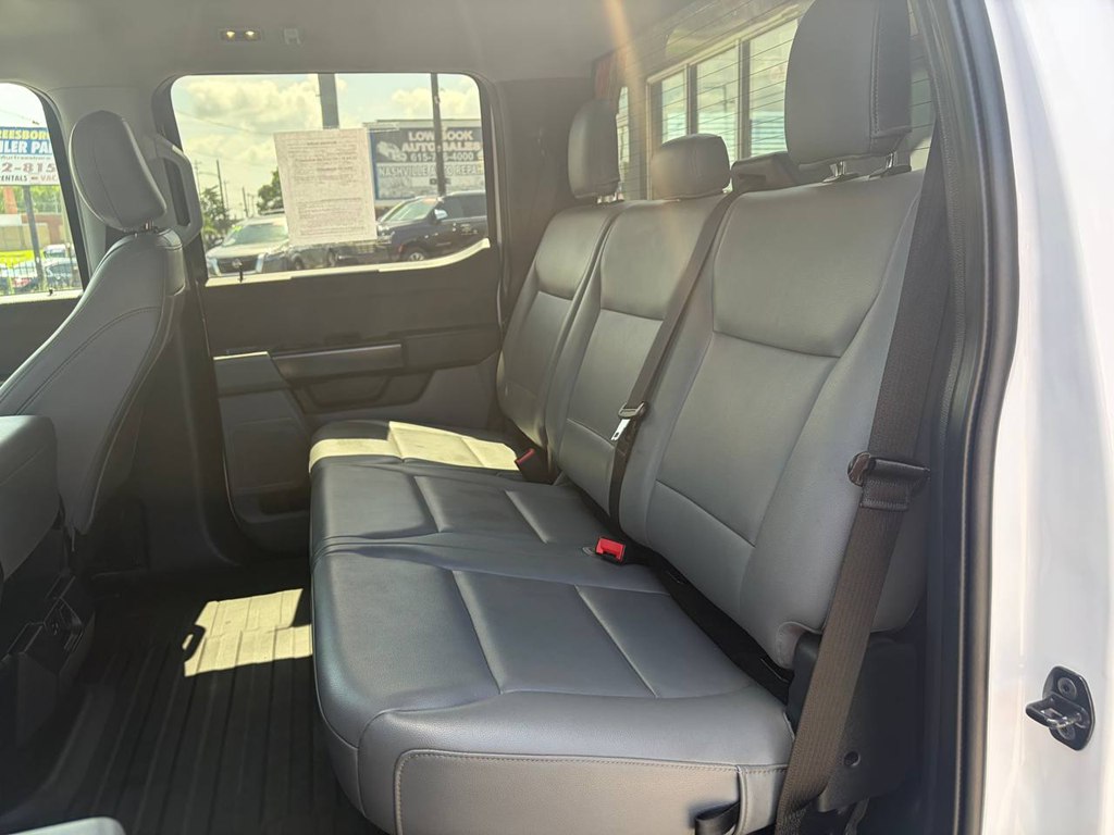 Photo 30 of this FORD F150