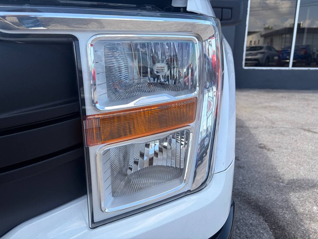 Photo 38 of this FORD F150