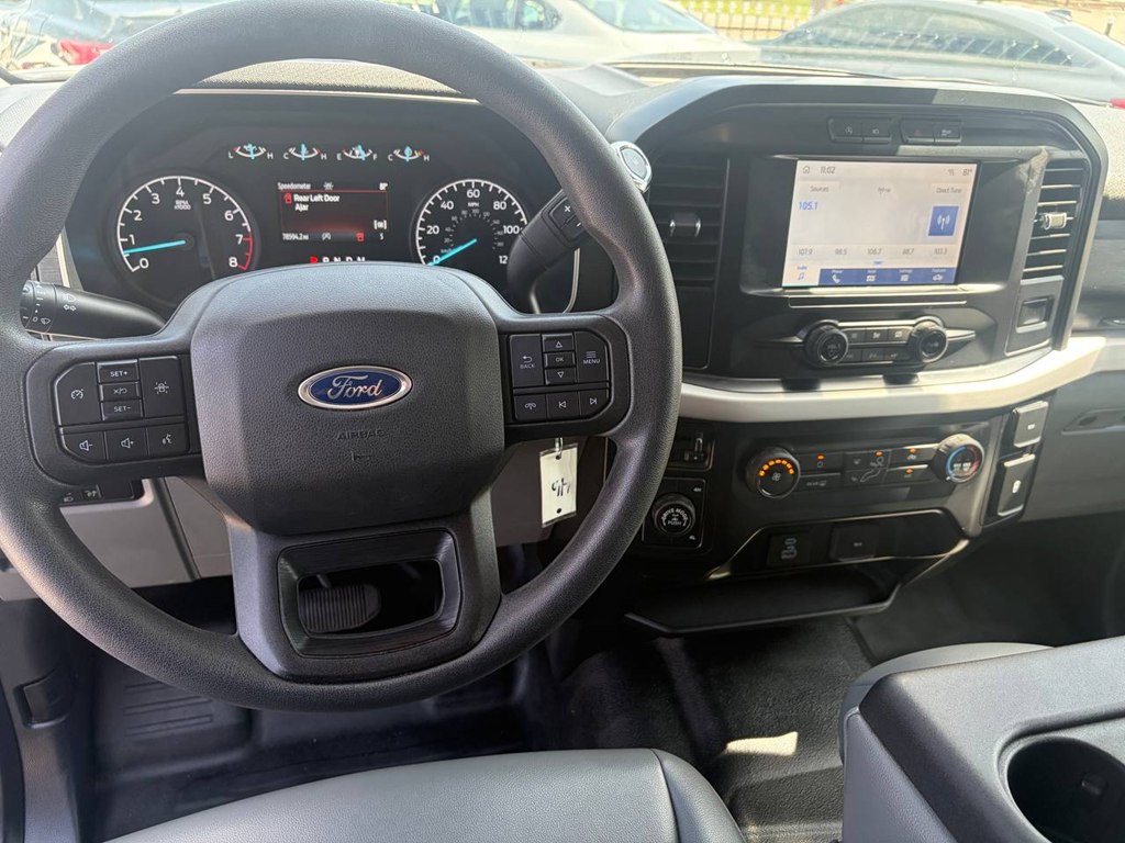 Photo 21 of this FORD F150