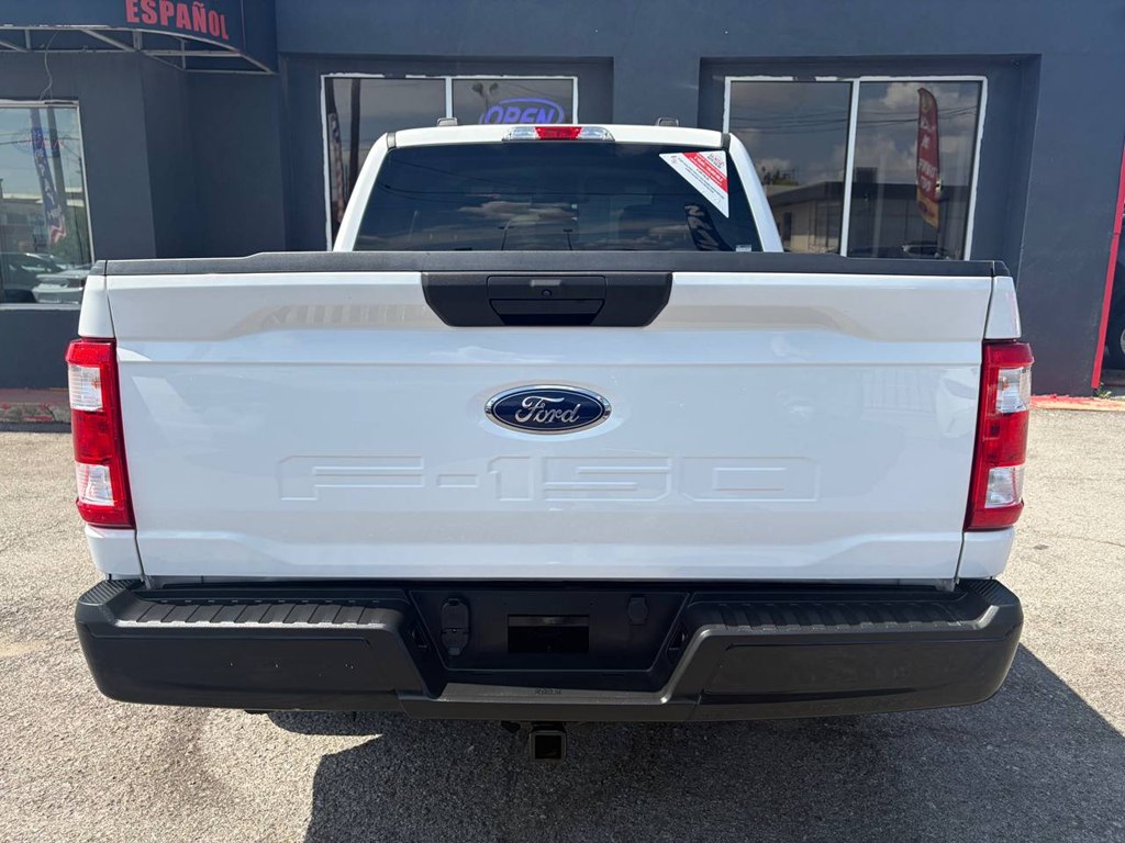 Photo 5 of this FORD F150