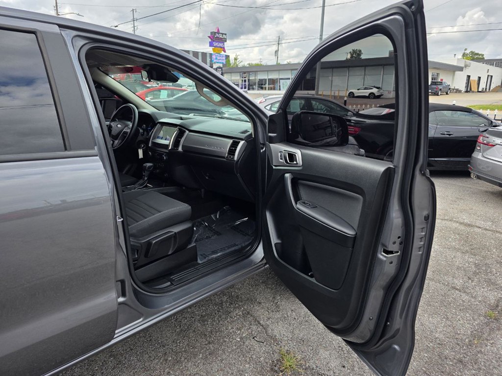 Photo 14 of this FORD RANGER