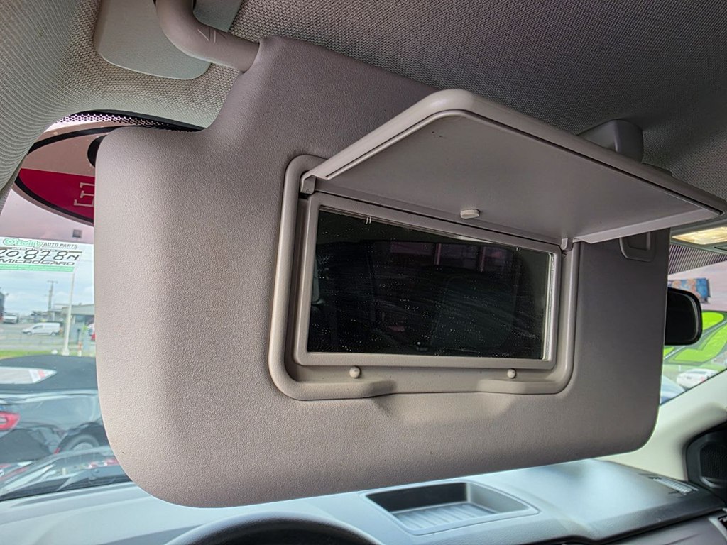 Photo 32 of this FORD RANGER