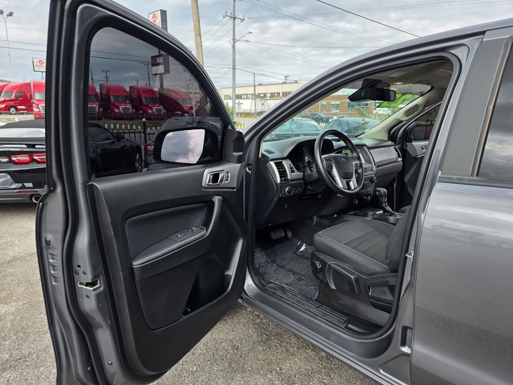 Photo 12 of this FORD RANGER