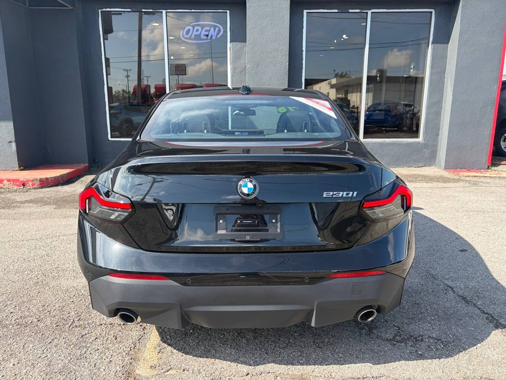 Photo 5 of this BMW 230I