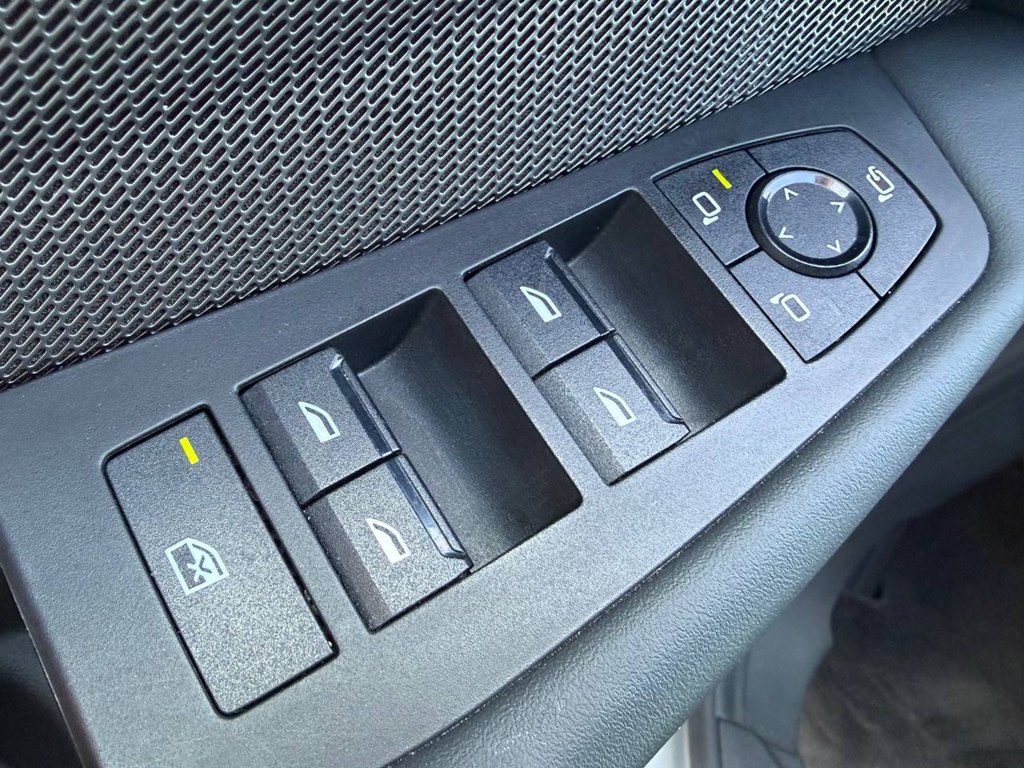 Photo 14 of this BMW 228I XDRIV