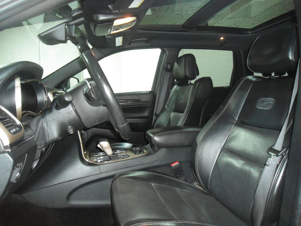 Photo 12 of this JEEP GRAND CHEROKEE