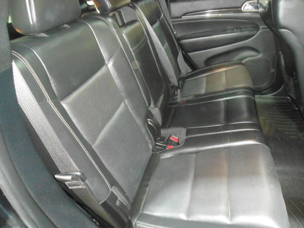 Photo 16 of this JEEP GRAND CHEROKEE