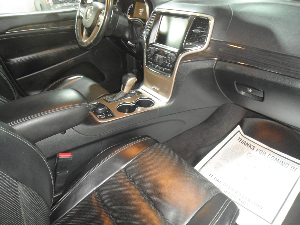 Photo 17 of this JEEP GRAND CHEROKEE
