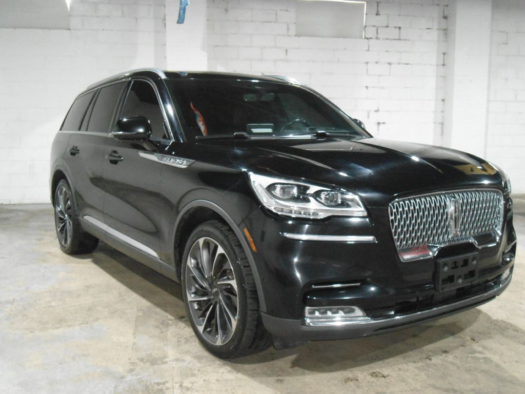 Photo 2 of this LINCOLN AVIATOR