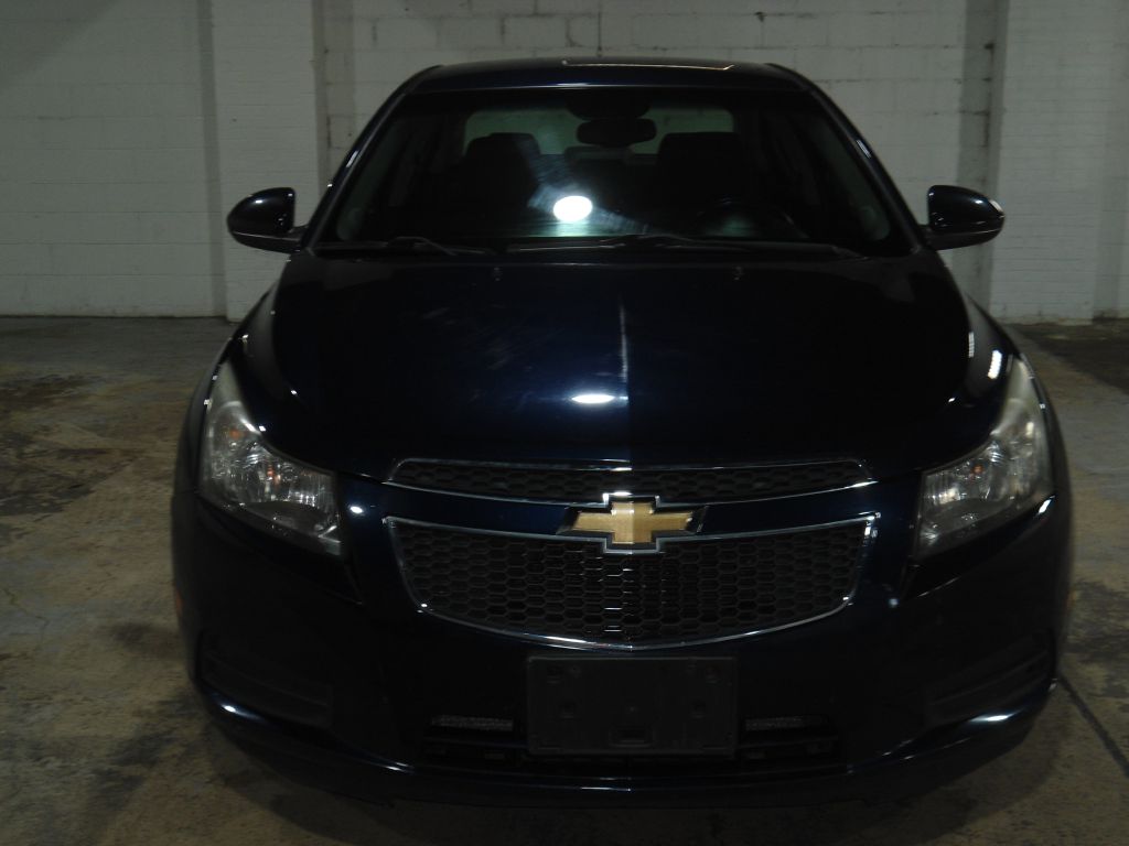 Photo 7 of this CHEVROLET CRUZE