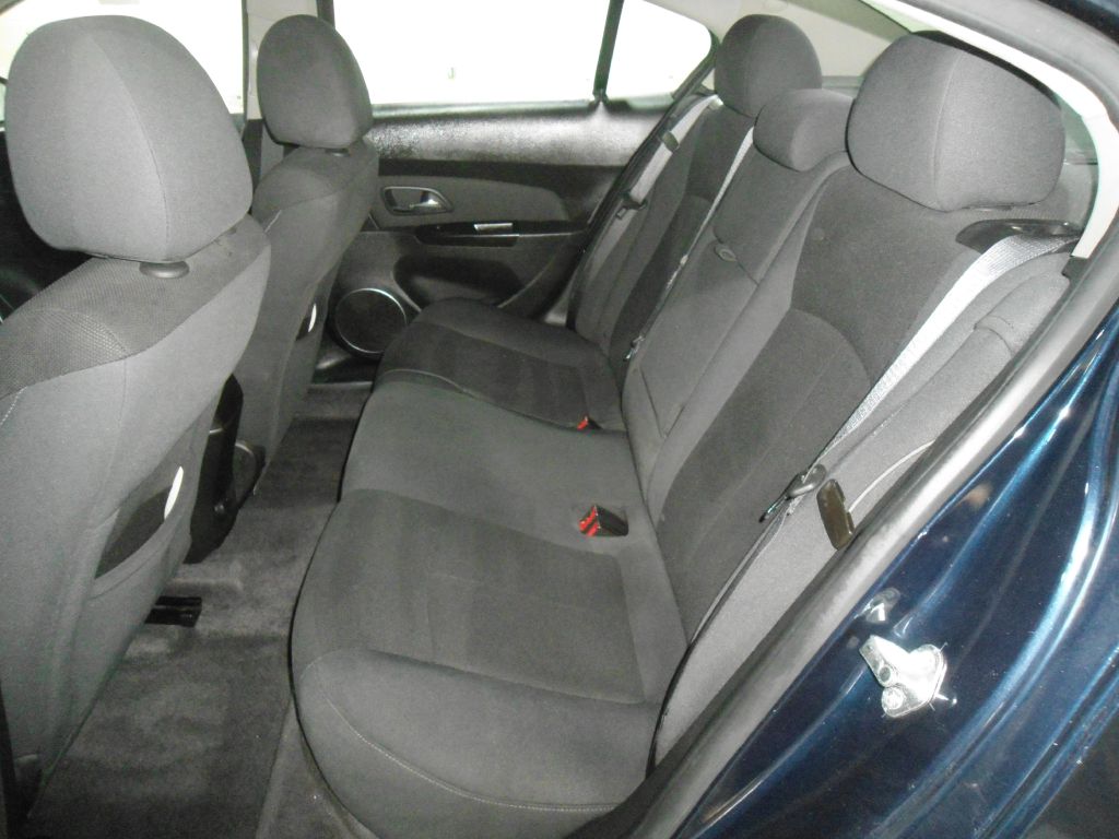 Photo 11 of this CHEVROLET CRUZE
