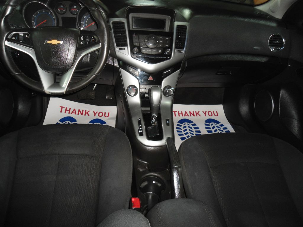 Photo 12 of this CHEVROLET CRUZE