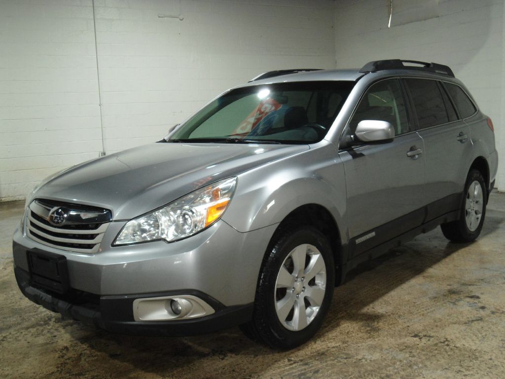 2011 SUBARU OUTBACK