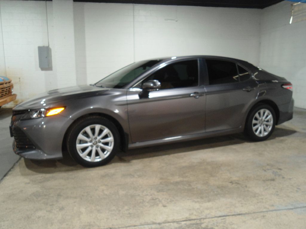 Photo 3 of this TOYOTA CAMRY