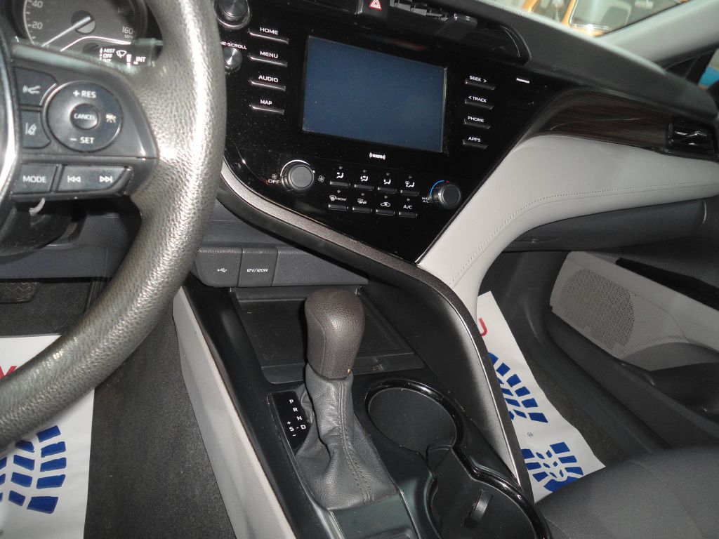 Photo 10 of this TOYOTA CAMRY