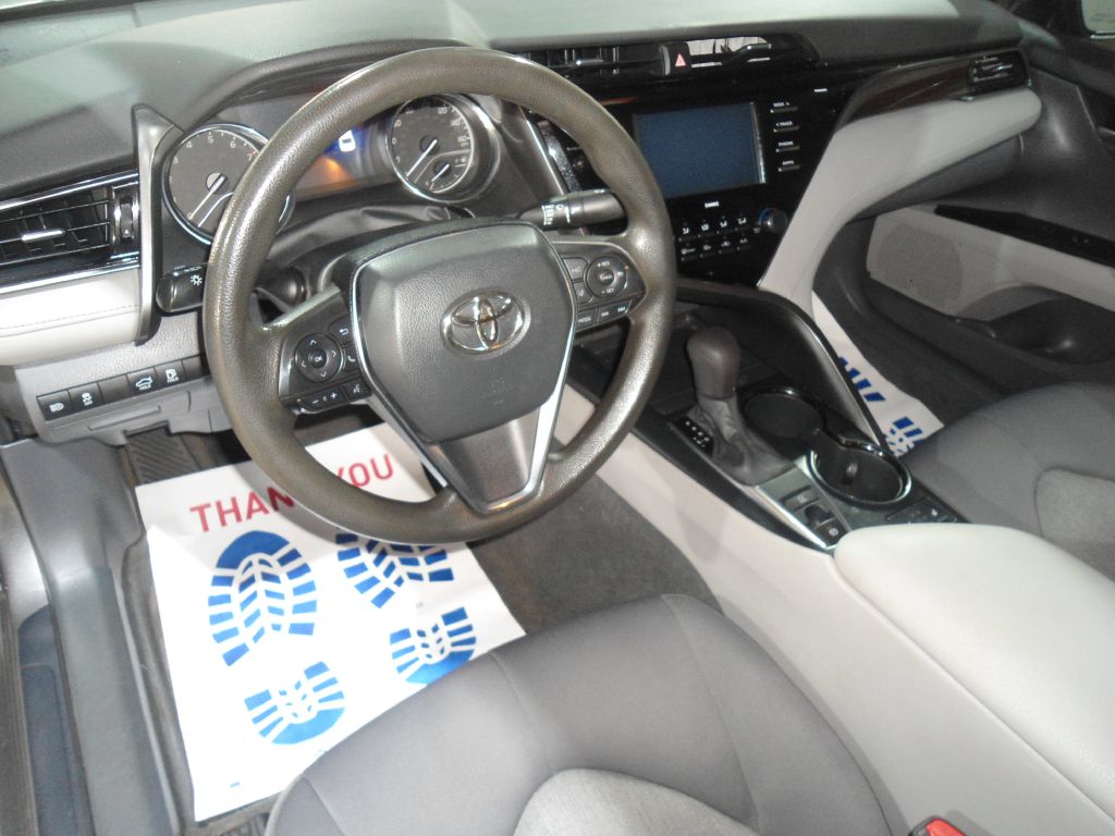 Photo 11 of this TOYOTA CAMRY