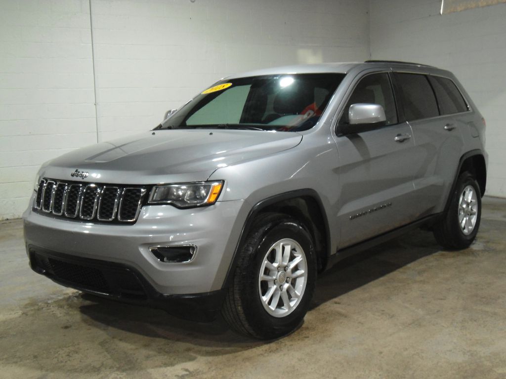 Photo 2 of this JEEP GRAND CHEROKEE