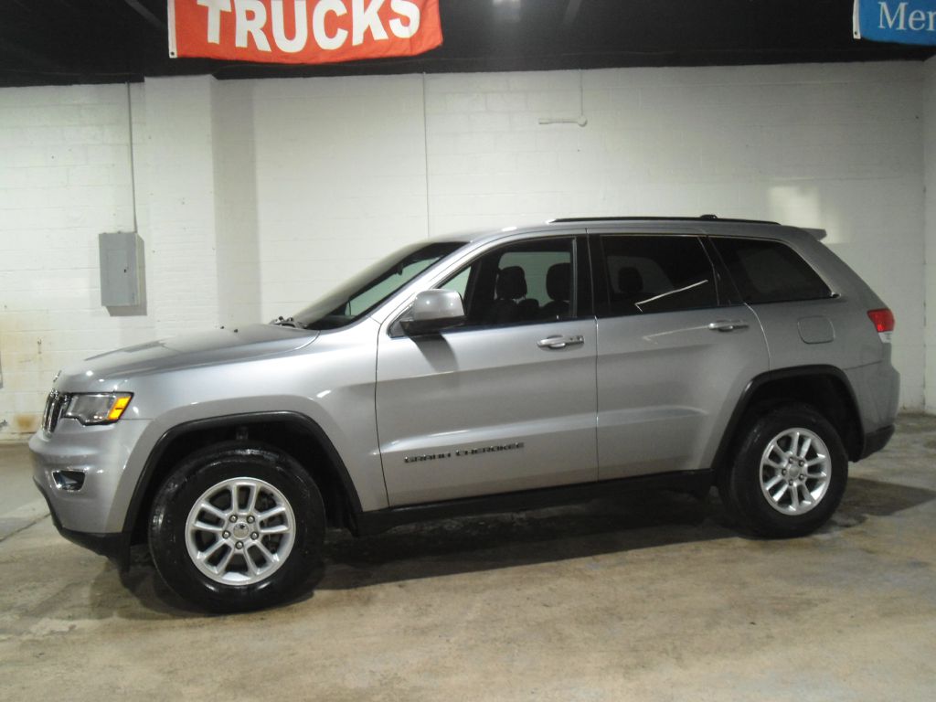 Photo 3 of this JEEP GRAND CHEROKEE