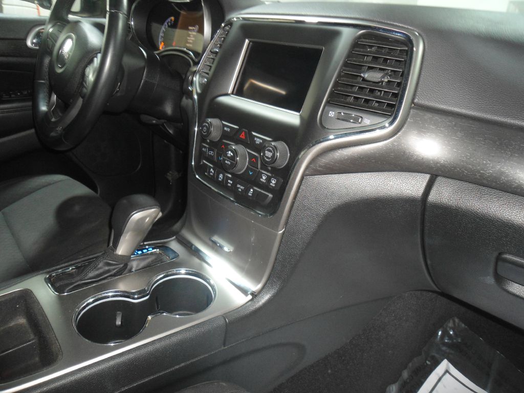 Photo 9 of this JEEP GRAND CHEROKEE