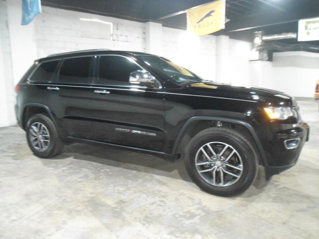 Photo 7 of this JEEP GRAND CHEROKEE