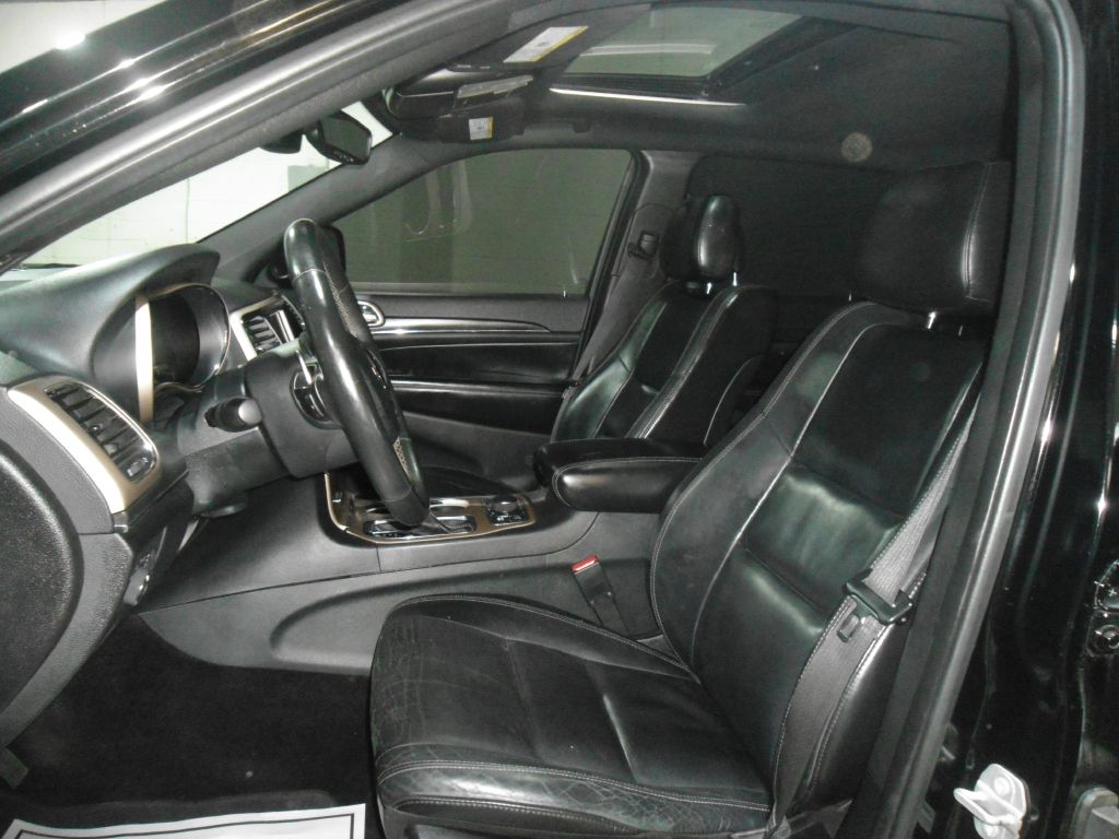 Photo 10 of this JEEP GRAND CHEROKEE