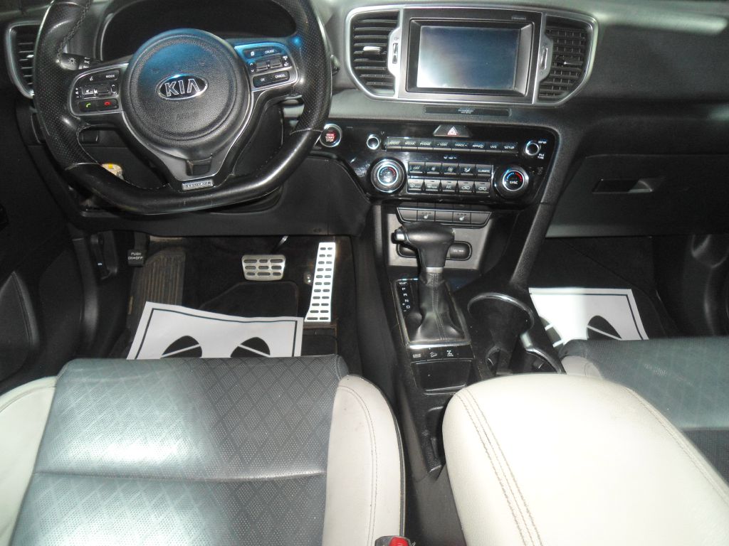 Photo 11 of this KIA SPORTAGE