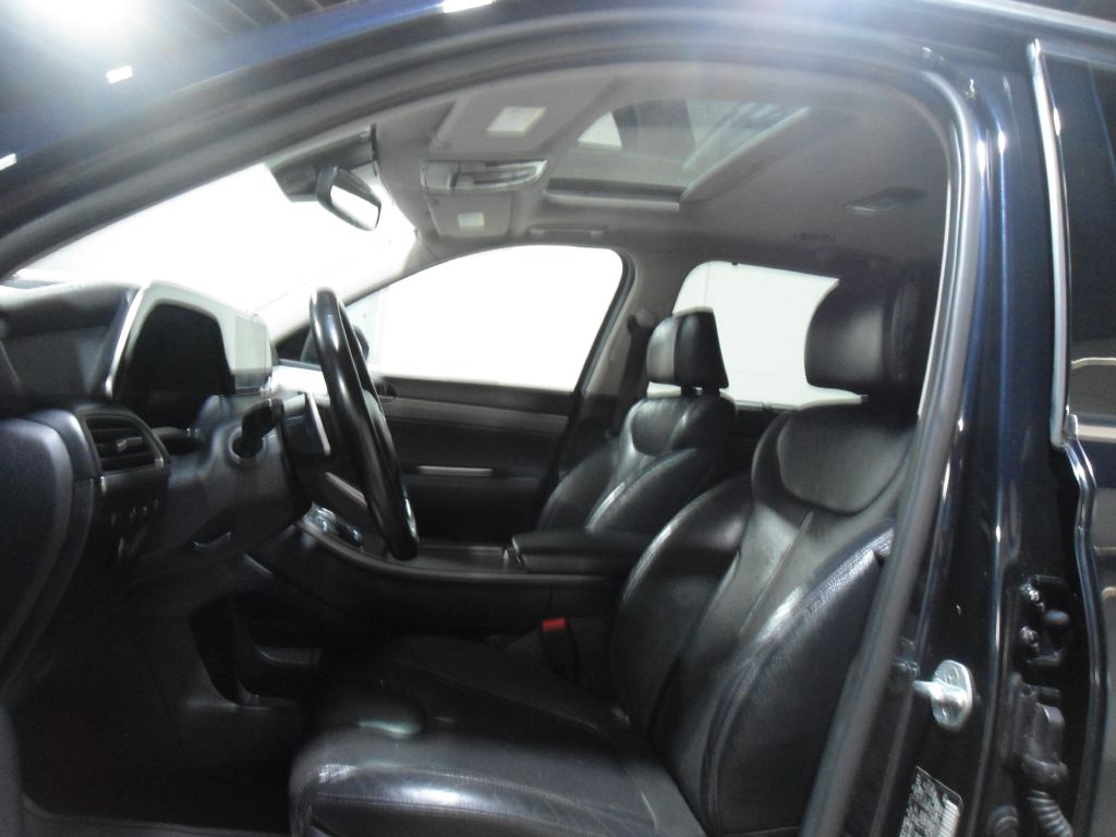 Photo 5 of this HYUNDAI PALISADE